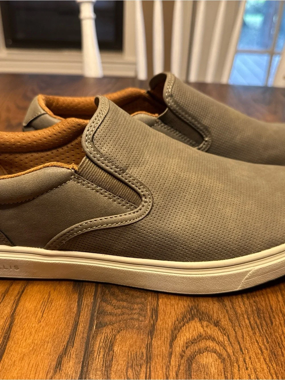 Perry Ellis America Sonoma Slip-on Shoes Men’s Size 10.5